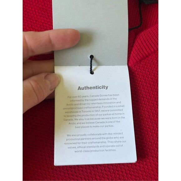 Canada Goose Red McLeod Sweater size S V-neck Pullover Merino Wool - Picture 13 of 14